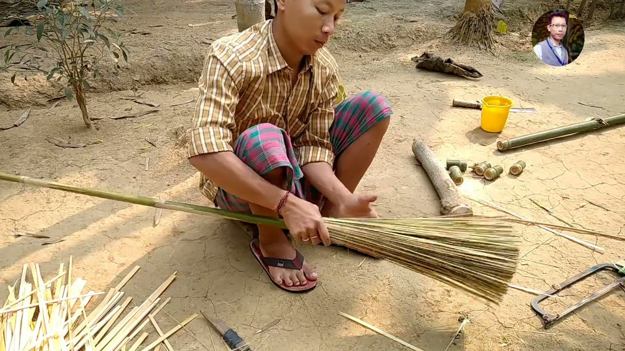bamboo making stick broom - YouTube / bamboo sticks for broom making - toturial @nabajittv