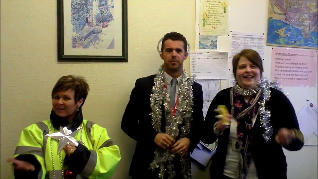 Nadolig Llawen Ysgol Bro Gwaun