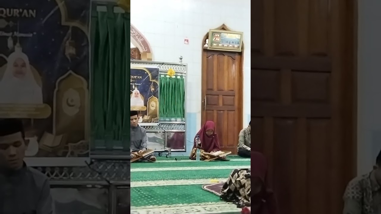 MasyaAllah sungguh  jernih dan merdu lantunan ayat suci Al-Qur'an Qoriah ini 😇