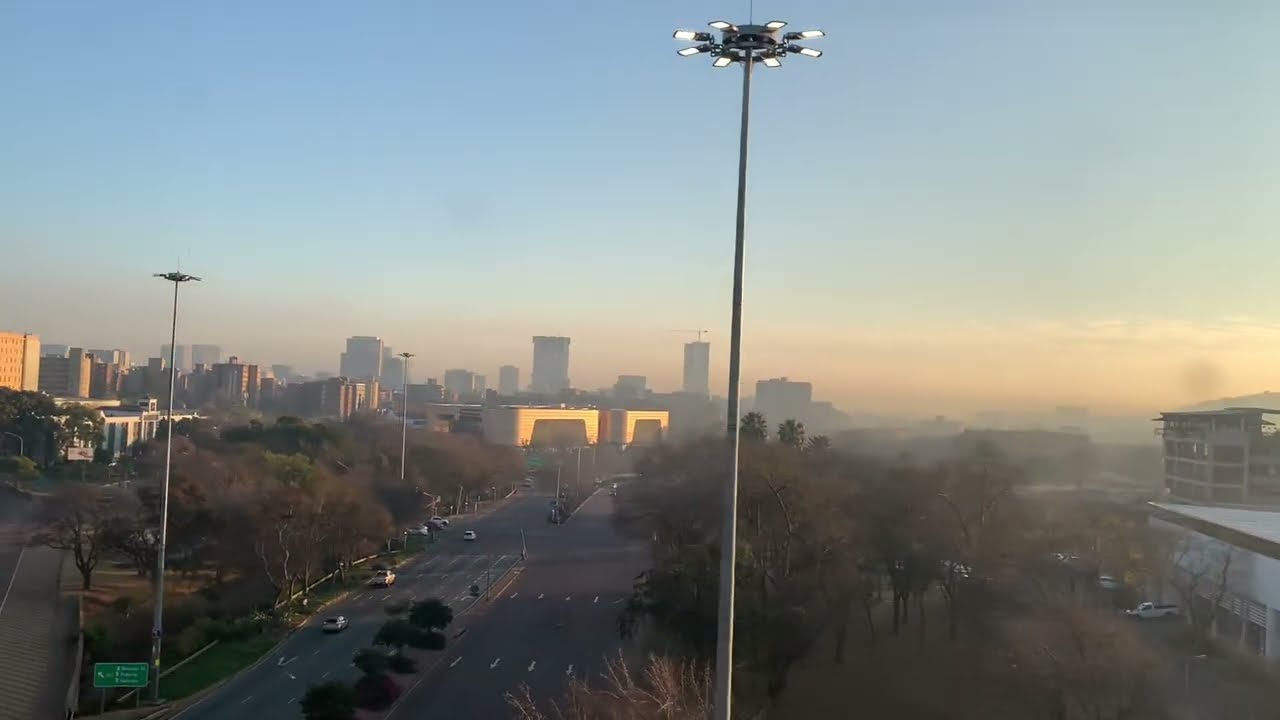 Gautrain: Hatfield to Pretoria. North. View from window (no background music)