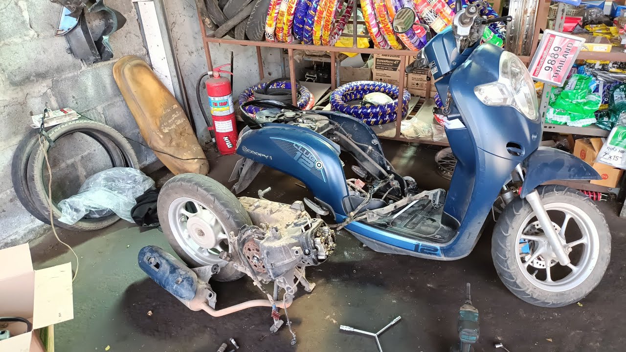 เครื่องยนต์มีเสียงดังแล้วไม่ซ่อมก็จะพังแบบนี้ครับ scoopy i new