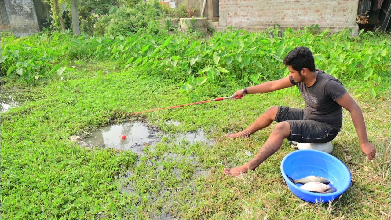 Fishing Video || I was amazed to see this boy cleaning the canal and catching fish || Best hook trap