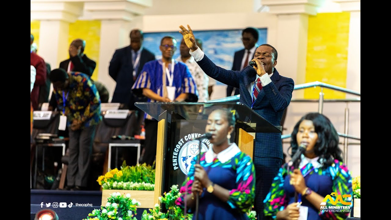 PS. KWASI ANNOR LEADS A POWERFUL WORSHIP AT THE AMC 22