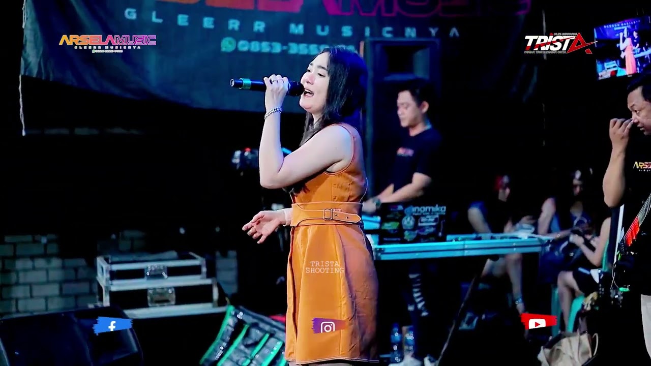 BUKIT BERBUNGA - RESA RENATA - ARSELA MUSIC - KHITAN 