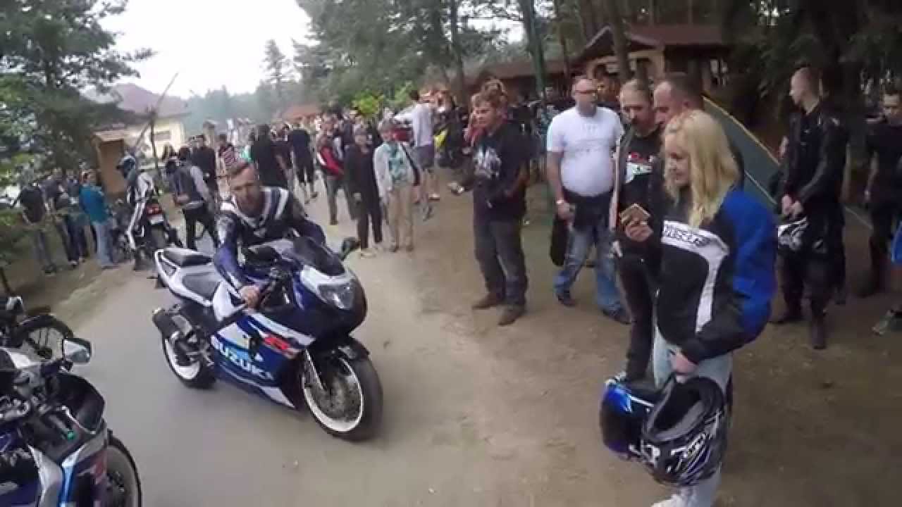 Zlot motocyklowy Radawa 2015 Wyjazd palenie gumy