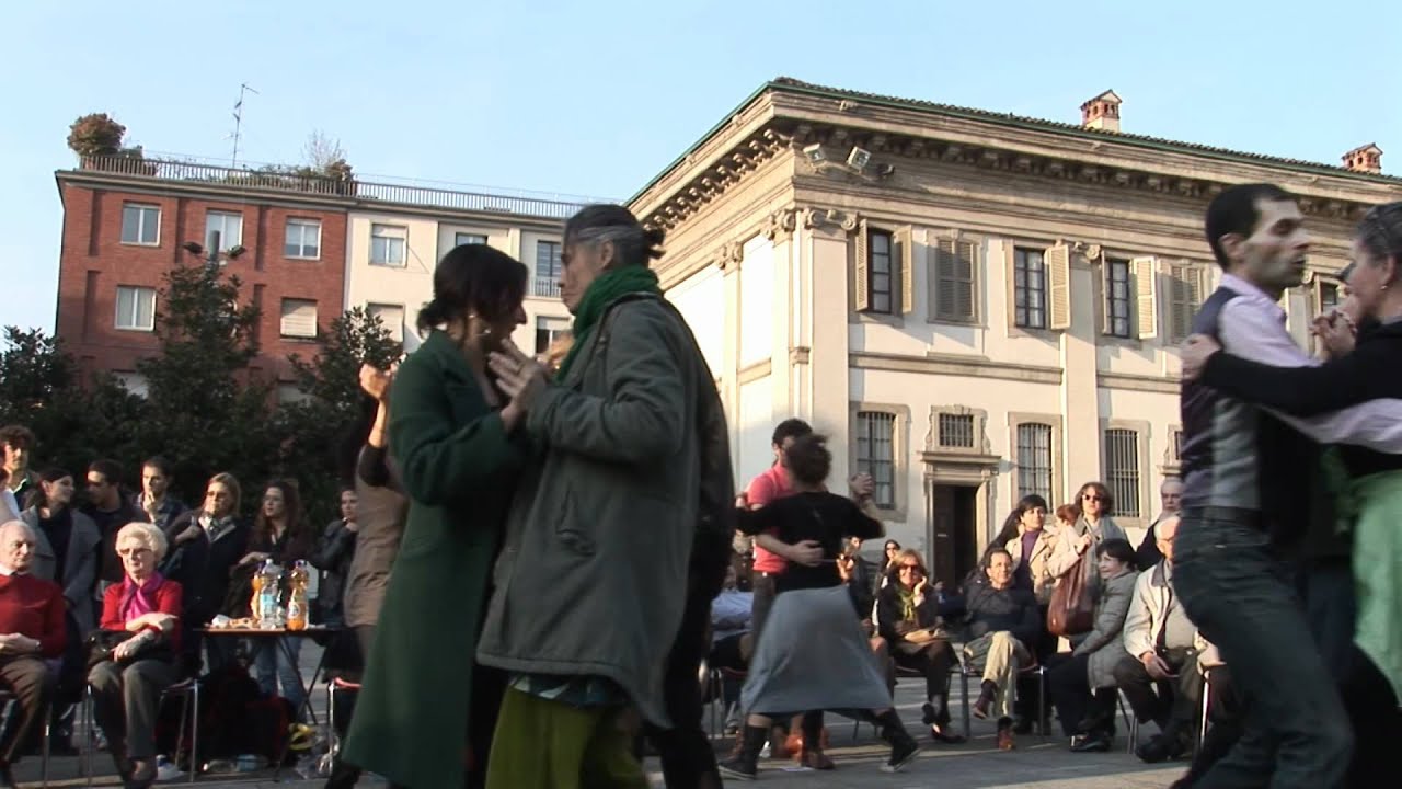 Etnografia sonora di Milano. Il ballo liscio ambrosiano. Via Scaldasole