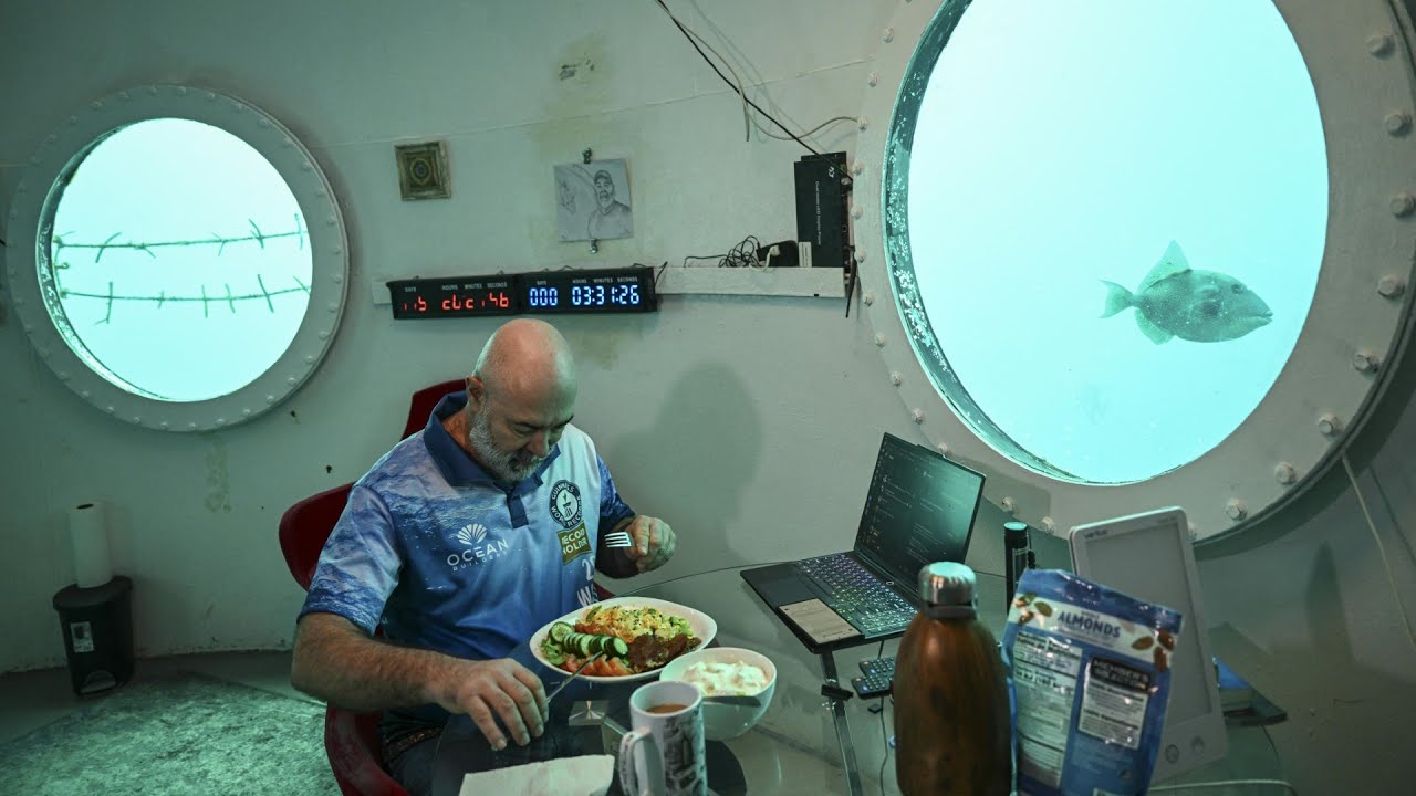 Un alemán logra récord por vivir 120 días bajo el mar | AFP