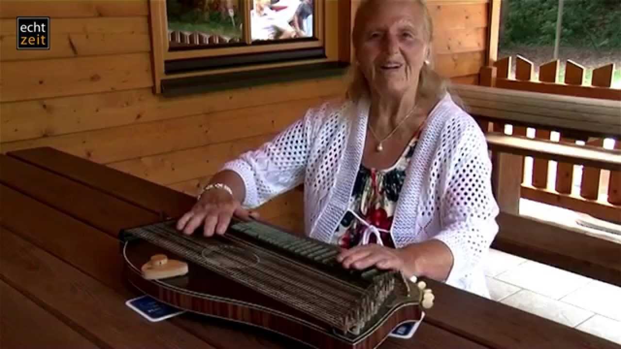 Die  Zither Poldi feierte ihren 80er in der Johannesbachklamm
