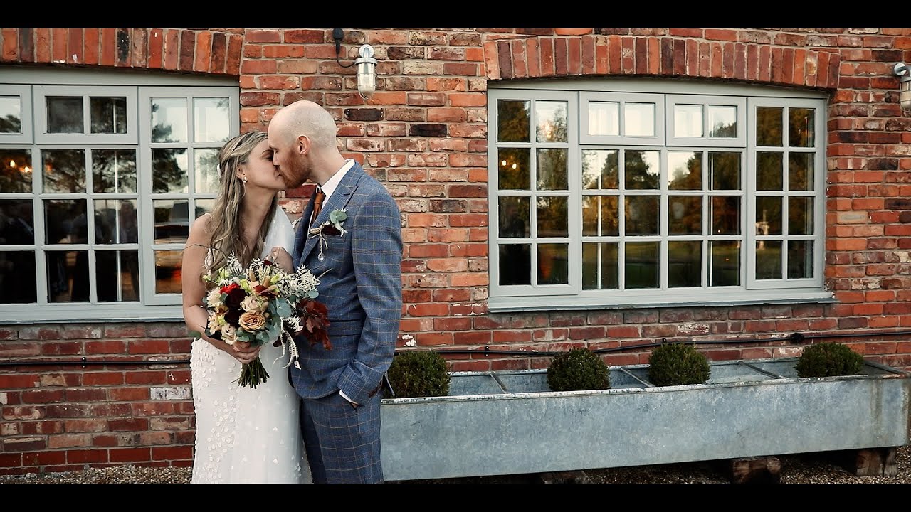 Larkspur Lodge Wedding | Cheshire Wedding - Catherine and Simon