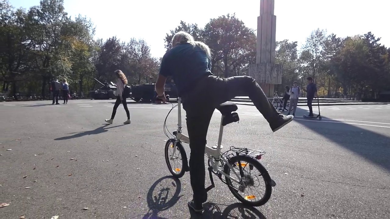 Dahon Vitesse D8 Cloud Foldable Bicycle