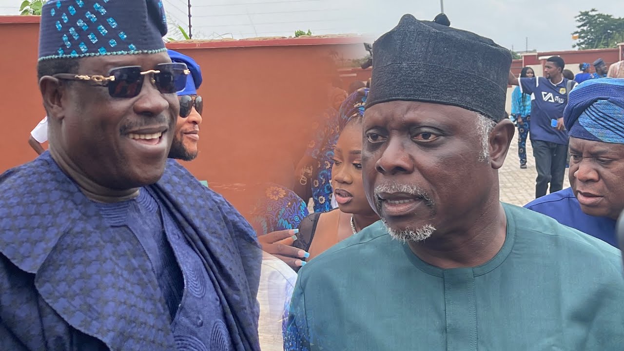 Ogogo,Sefiu Alao,Jaye Kuty,Igwe Olaiya spotted at Odunlade Adekola Late Father’s burial in Abeokuta 