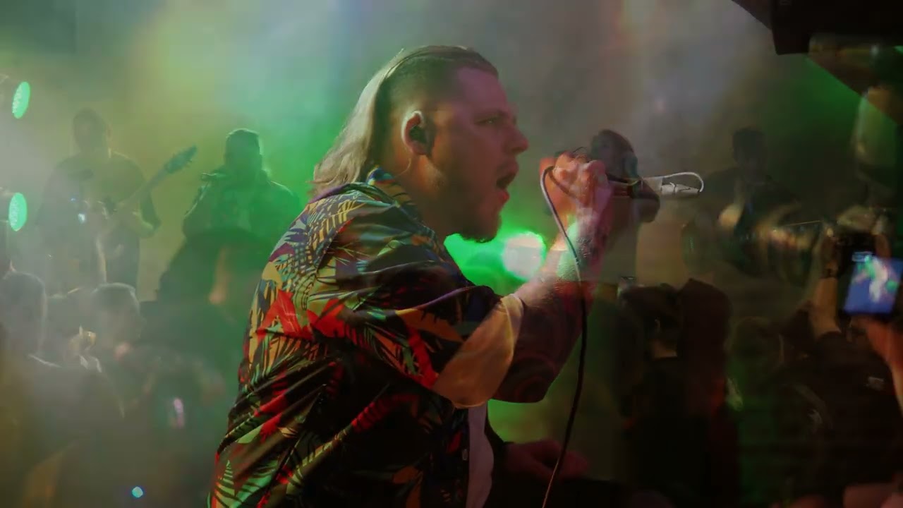 BLACKPYRES   Hey You Shut Up! (live Zoccolo)