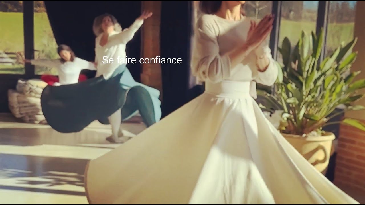 Séjour femmes danse et chant médecine. Eä Alba danse de tournoiement libre et intuitive