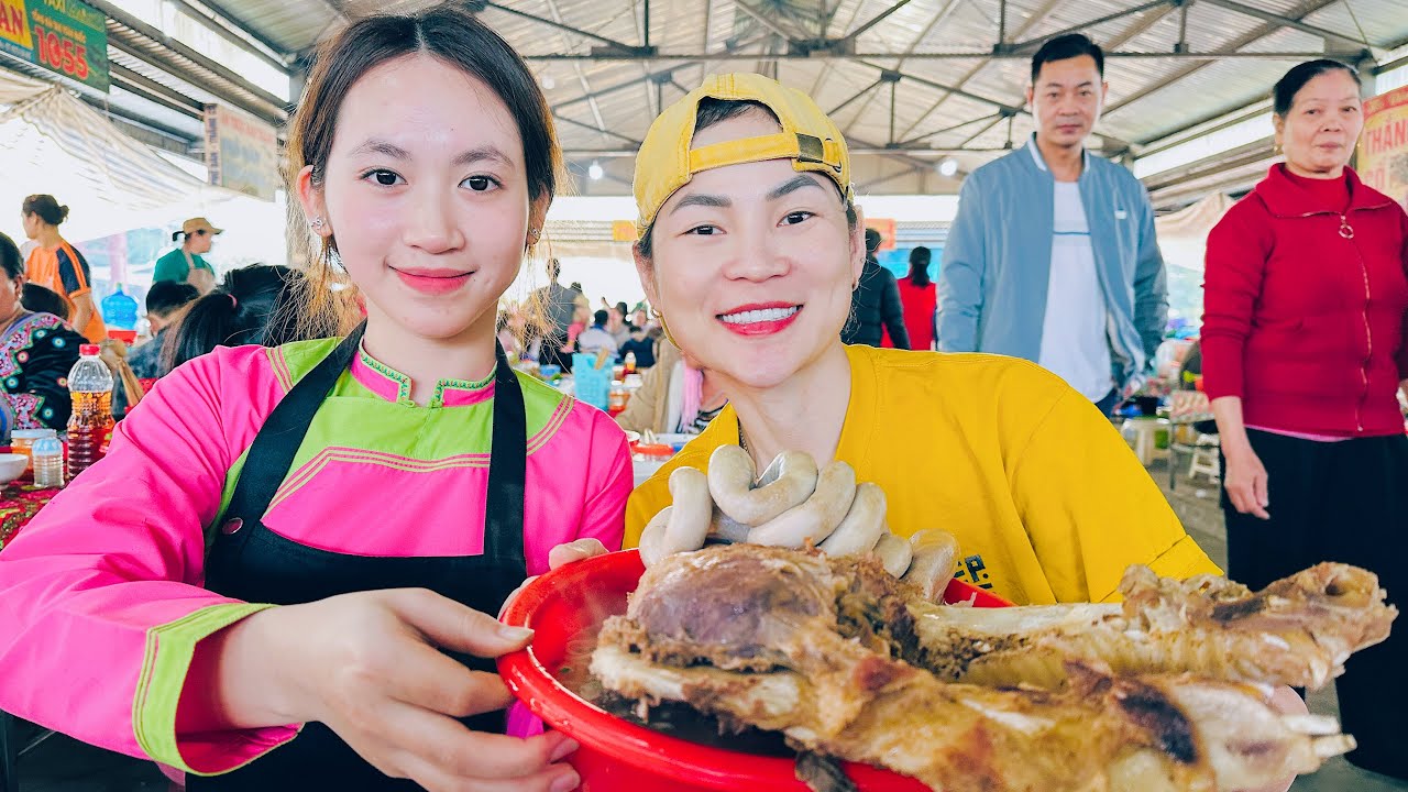 BIG BOWL of PHO at San Thang Market – Epic Vietnam Northwest Market Food Experience! | SAPA TV