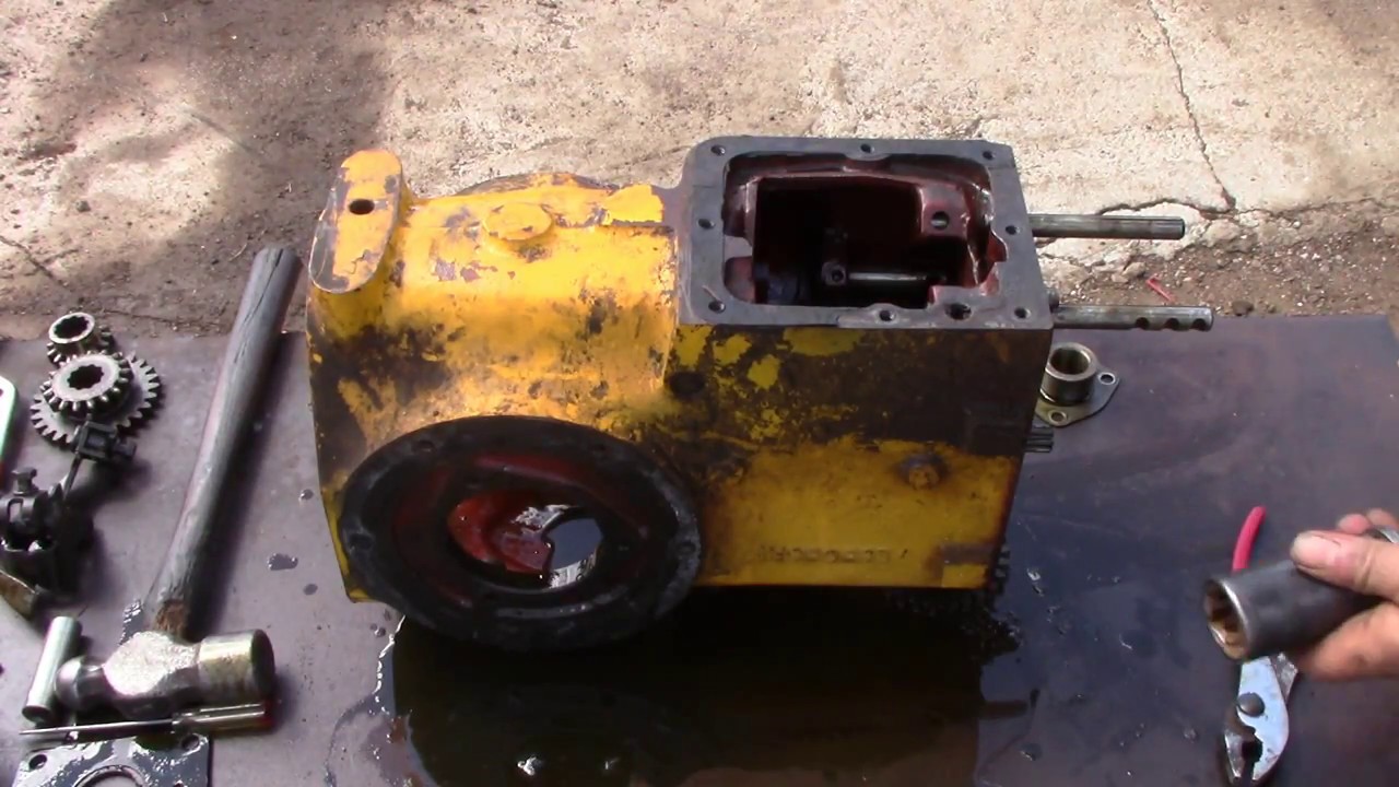 Ремонт трансмиссии Farmall Cub и ранних моделей Cub Cadet