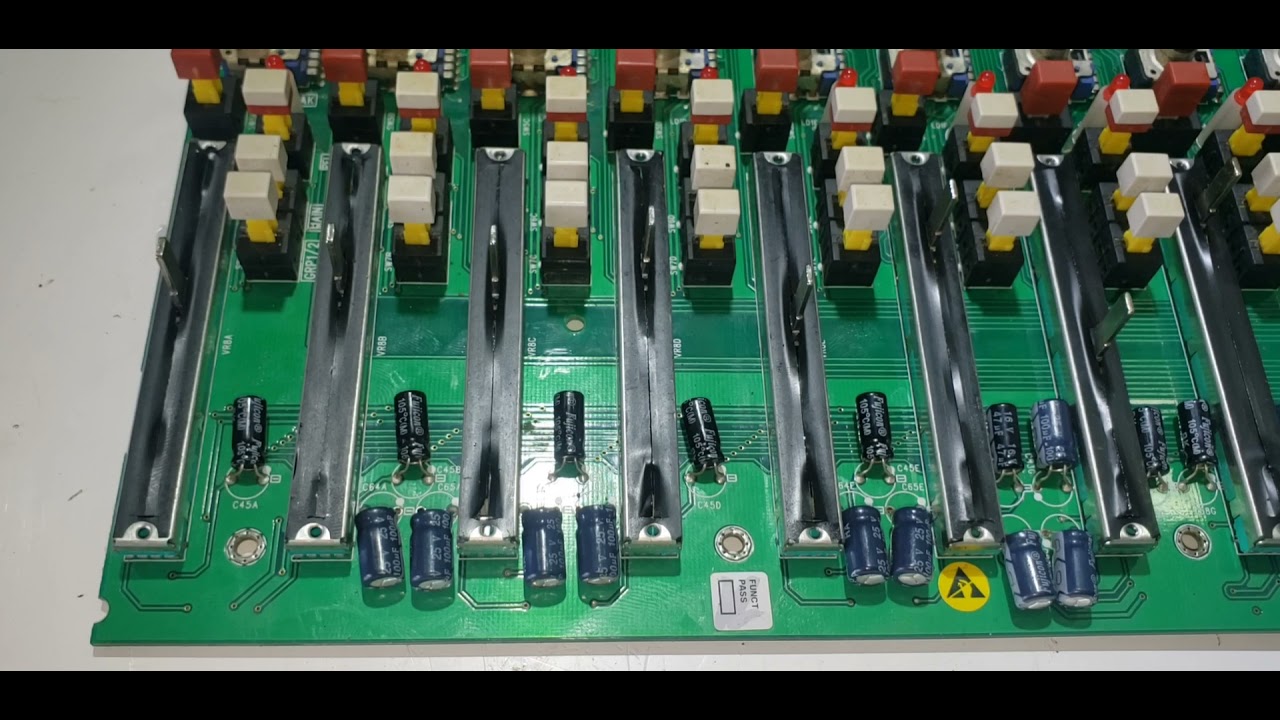 mesa de som soundcraft signature12  manutenção e avaliação