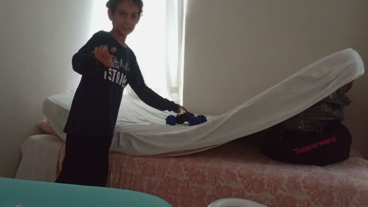 Elle kontrol edilen araba test etme 