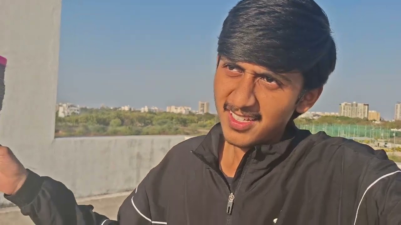 College Ka Phehla din. Patag Bhi Udaii 😄
