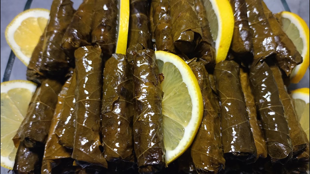 ZEYTİNYAĞLI YAPRAK SARMA YILLARIN USTASINDAN