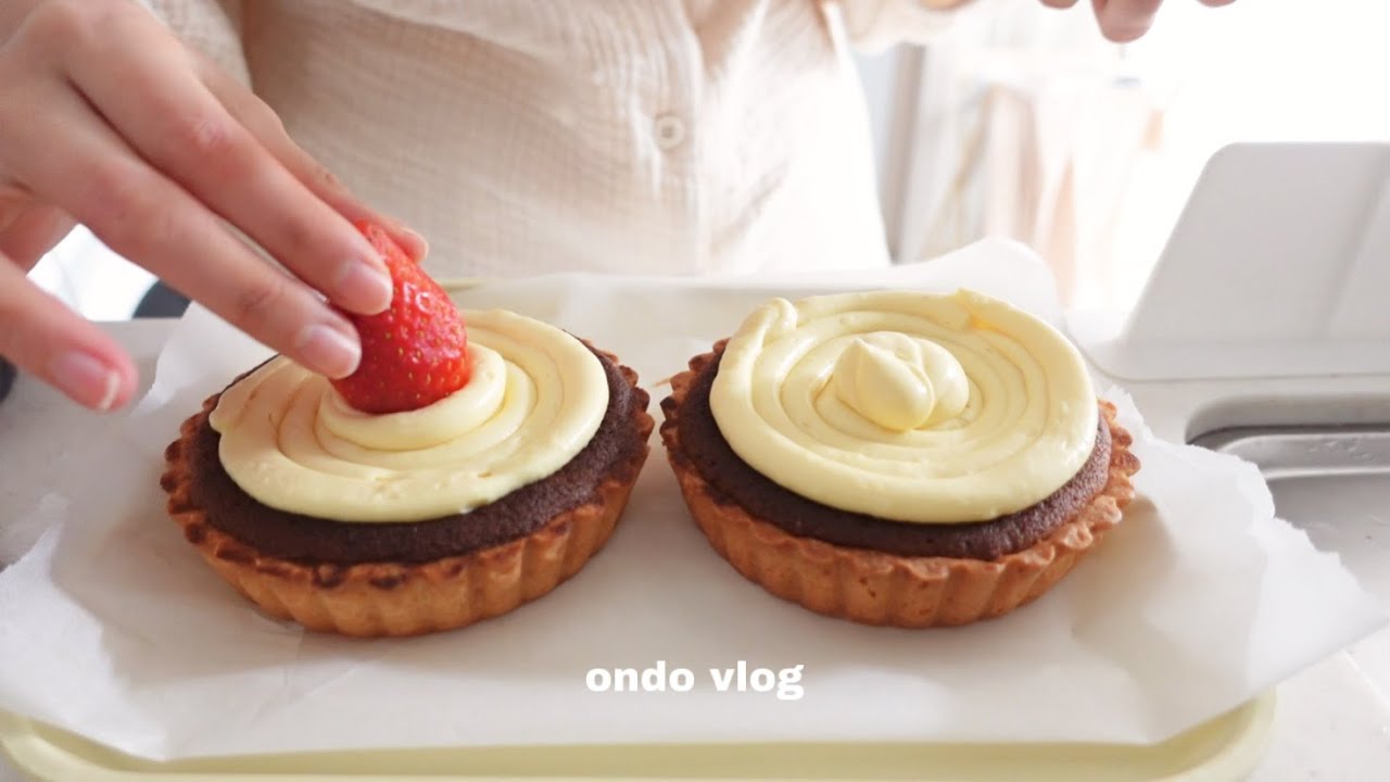 ENG)1년 고민한 커피머신 구입,딸기타르트 홈베이킹 도전! 🍓손칼국수,셀프 앞머리펌 한 일상