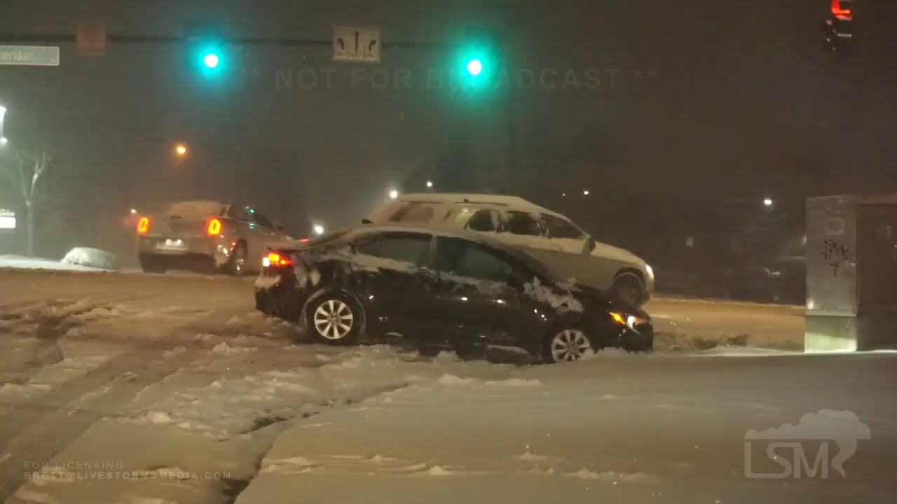 02-25-2021 Golden, CO - Winter Storm Warning - Cars Stuck - Plows