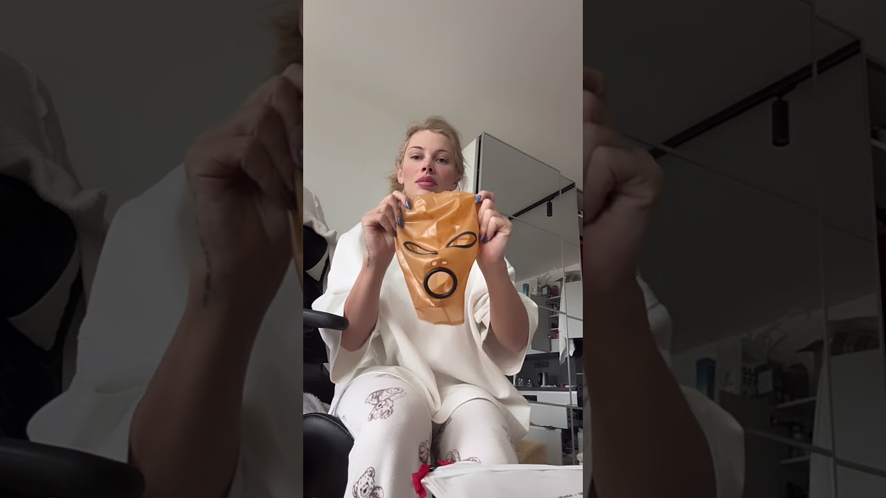 Unpacking Simon O latex video