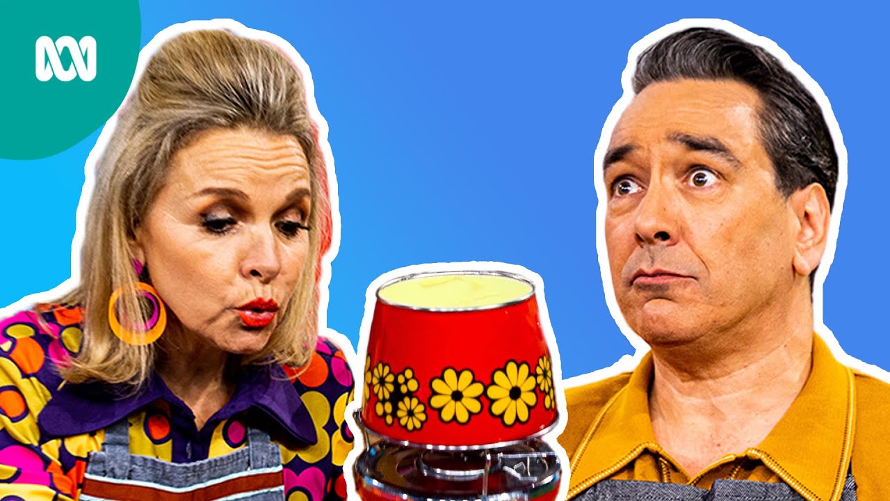 Making Easy Cheesey Fondue 🧀 | Play School