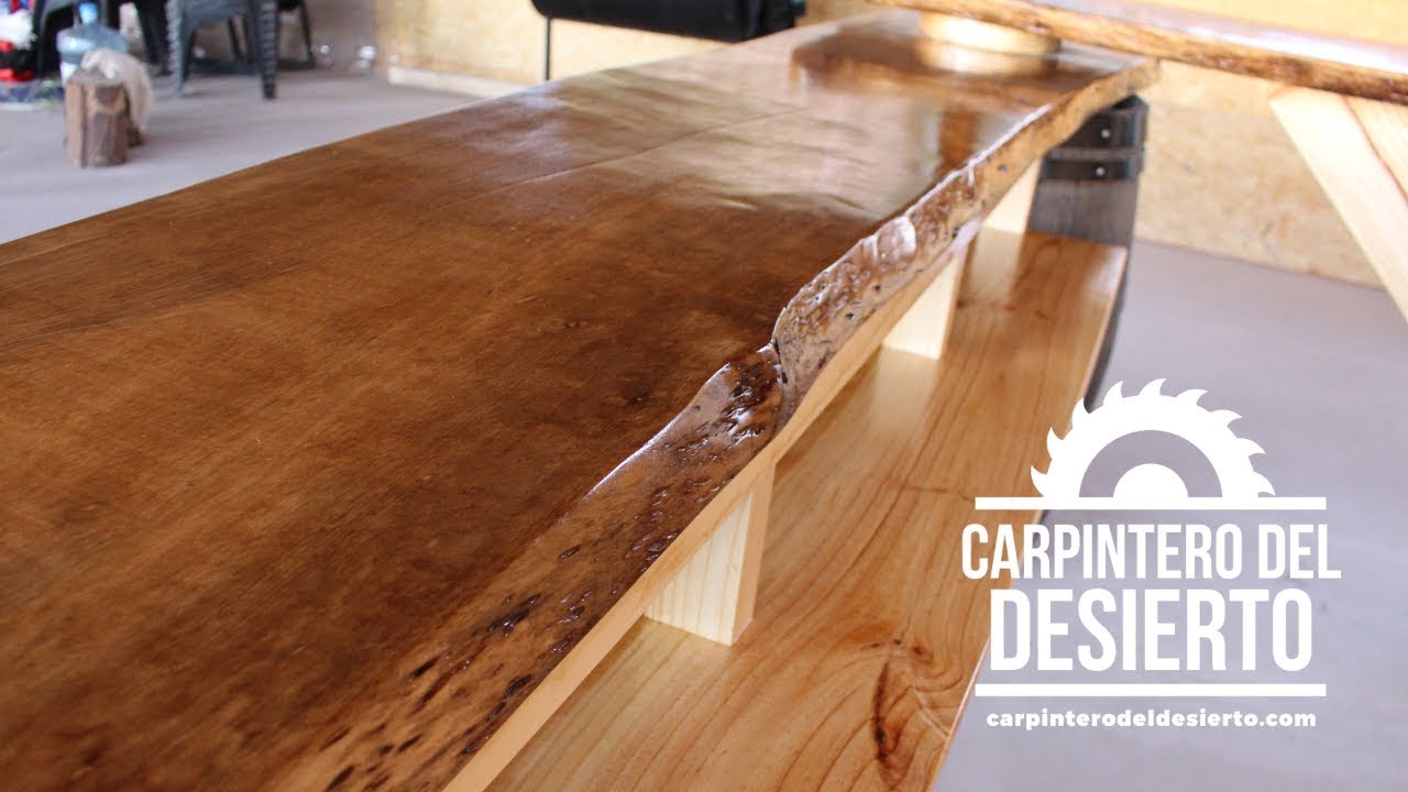 Bar Rustico con Troncos - Carpinteria en terreno
