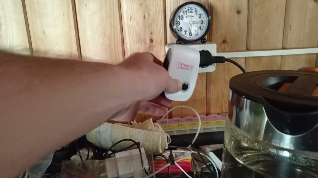 Ультразвуковой отпугиватель мышей.