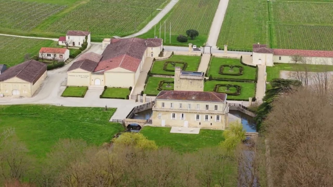 Château La Tour Carnet
