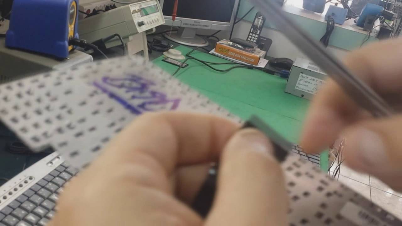 Luciano Informática - Teclado de notebook não funcionam algumas teclas. Dica de conserto.