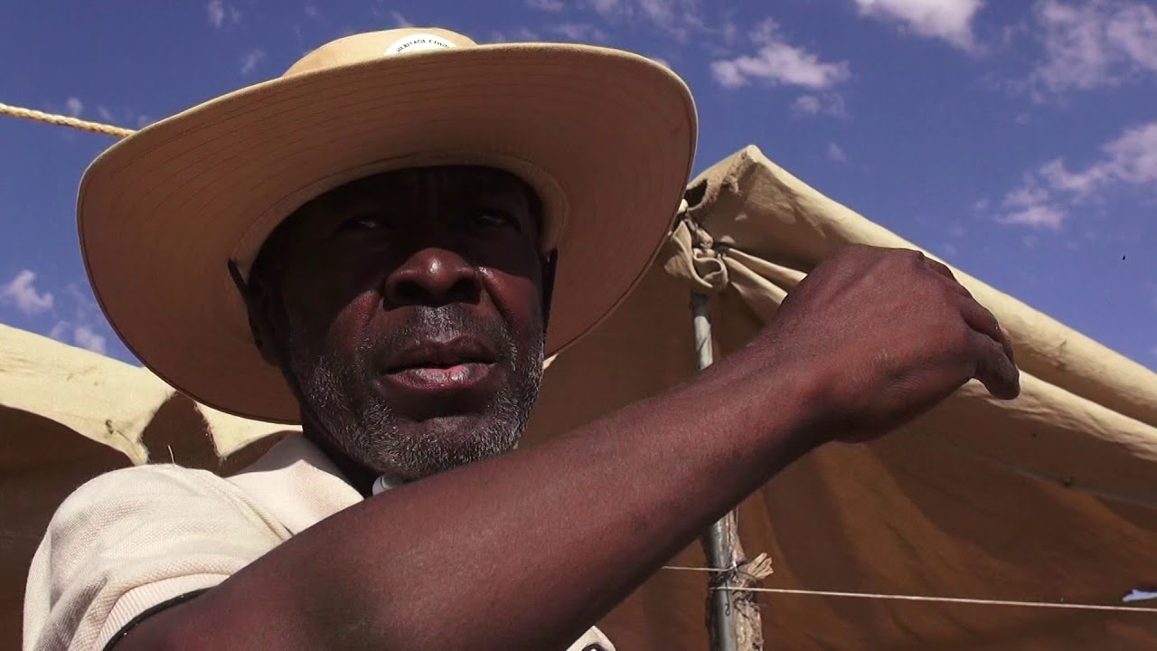 NAMIBIA - Ein Tag mit Colin 13 Min