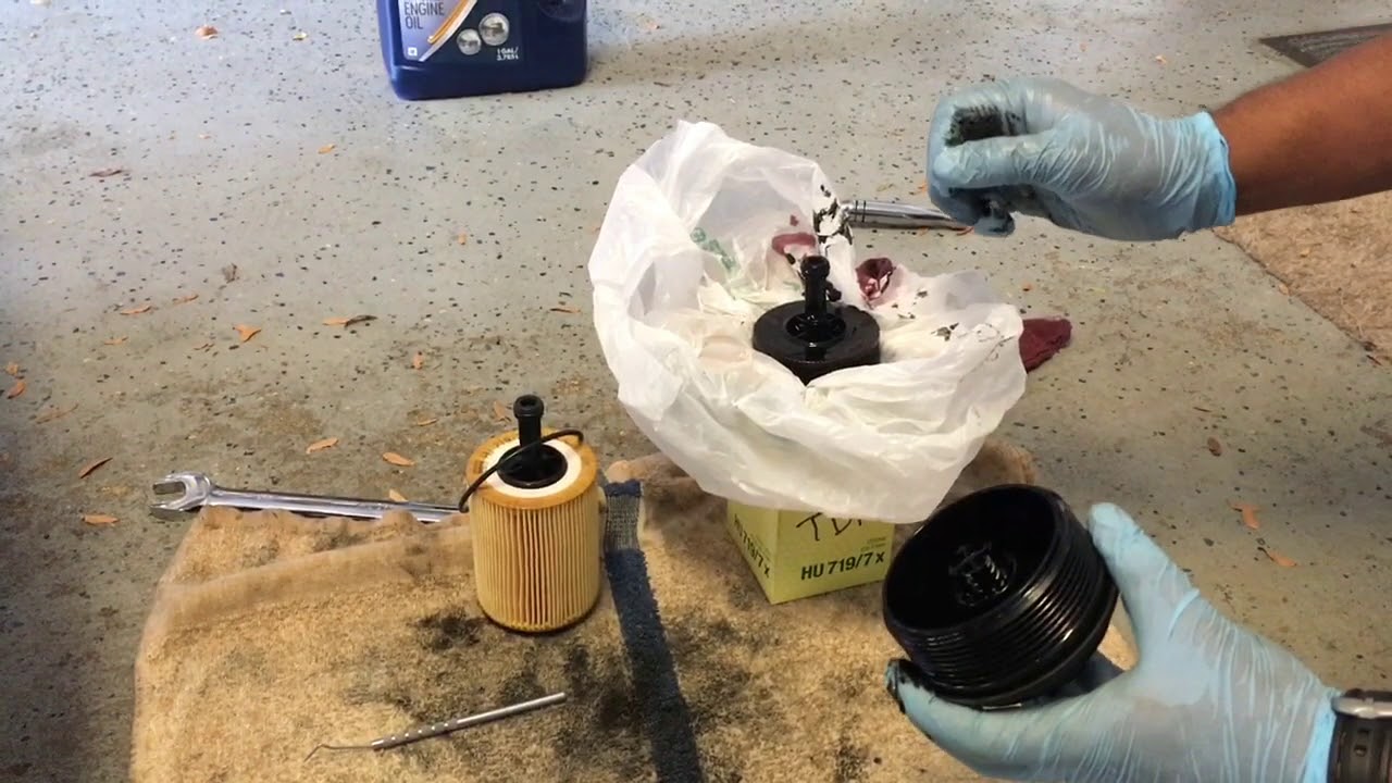 2006 VW Jetta TDi Oil Change BRM Engine MKV