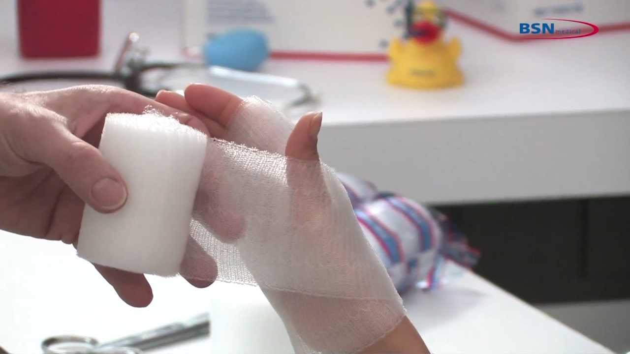 Synthetischer Stützverband Daumenverband in Kornährentechnik mit Delta-Dry_DE_von BSN medical.mov