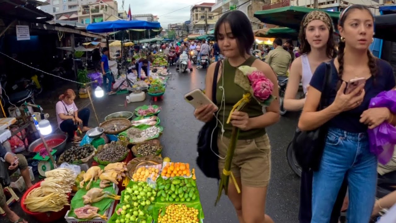 Cambodia 2024 - Walking Tour 4K - Phnom Penh Street Food - Rusian Market