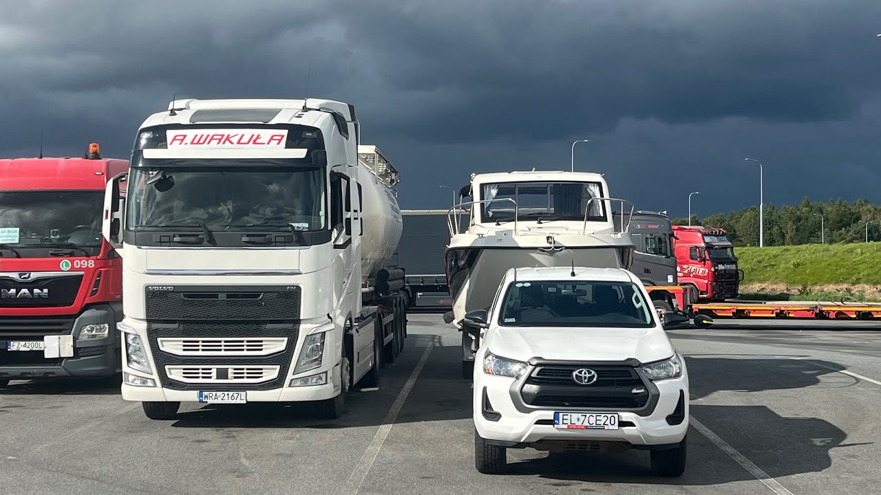 Jedziemy po Motorówkę QuickSilver 755 do Niemiec. Transport jachtu do Polski, Pasje Dawida