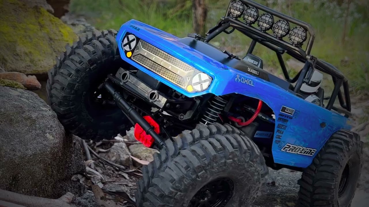 Axial Deadbolt Re-release 1:10 RC Rock Crawler #axial #axialracing #deadbolt #scx10ii #rccrawler
