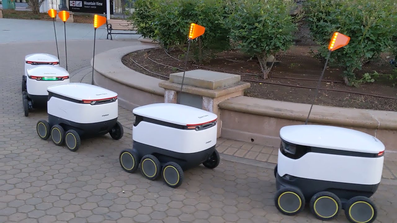 Starship Robot testing in Mountain View, California, strolling on Castro St