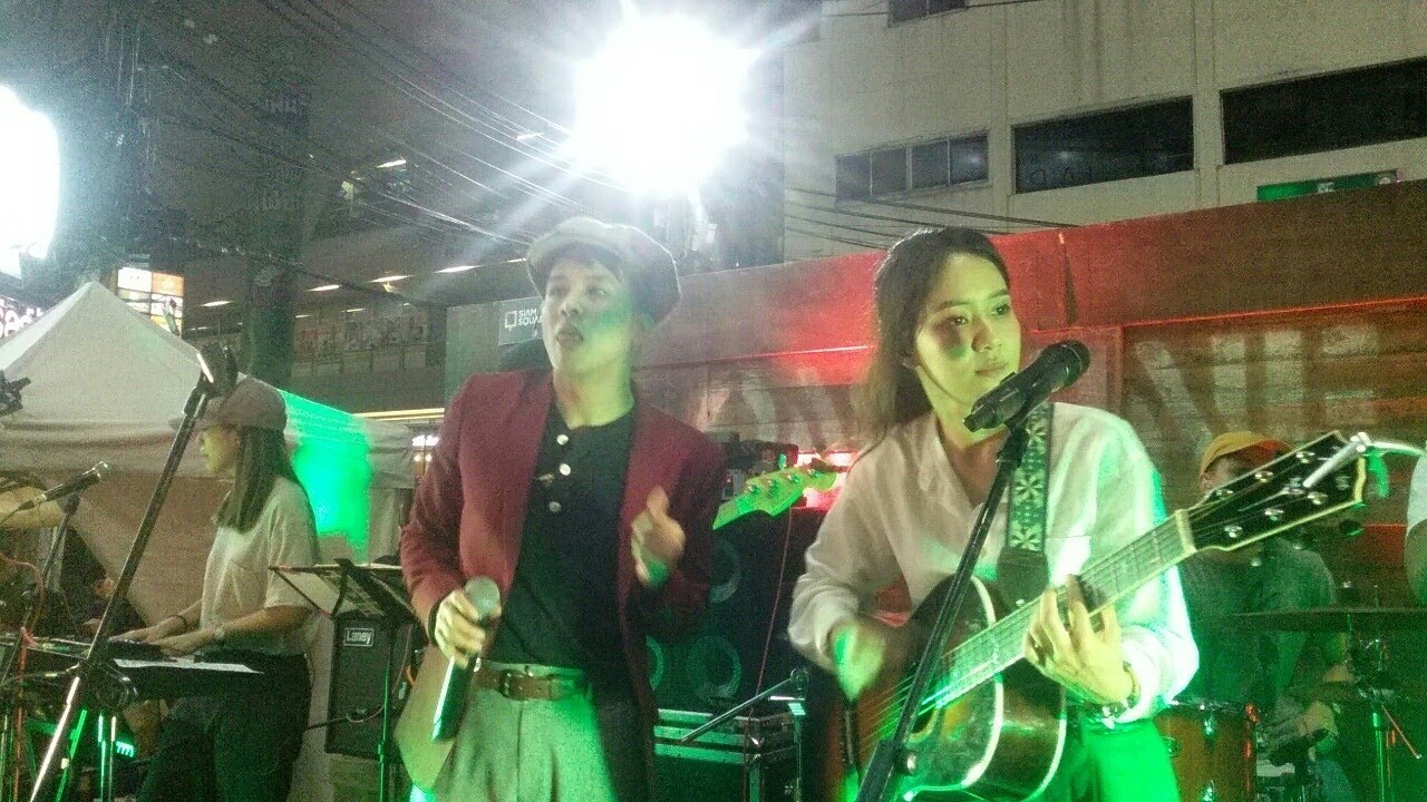 Puppy love - Ammy bottom blues ft.Earth Patravee live @ On Mine Day in Siam Square ซอย 5 (1/05/2018)
