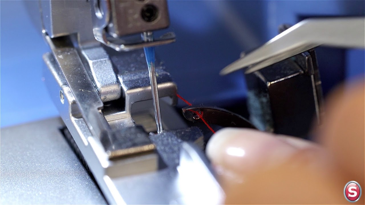 SINGER® S0230 Making the Cut Serger - Three-Thread Stitch, Narrow