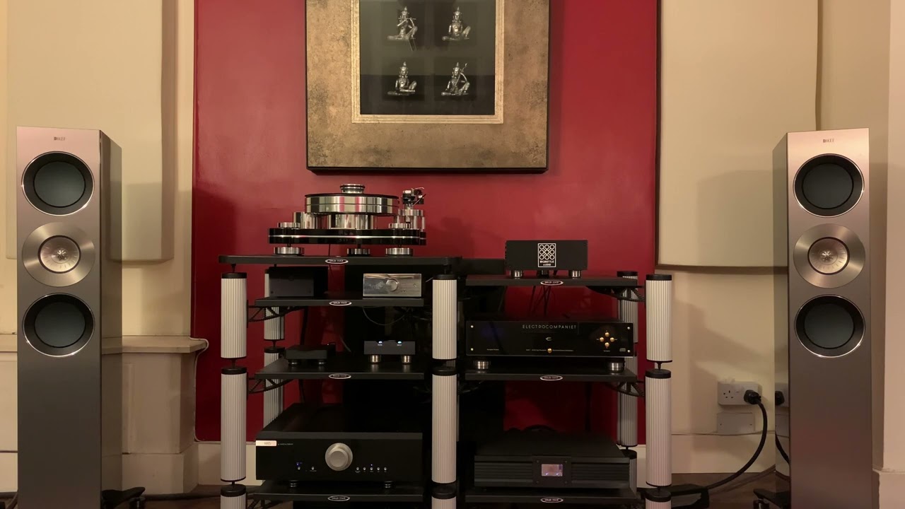 KEF Reference 3 + Musical Fidelity AMS 35i + Chord Qutest DAC/Sbooster mkII + Auralic Aries Mini