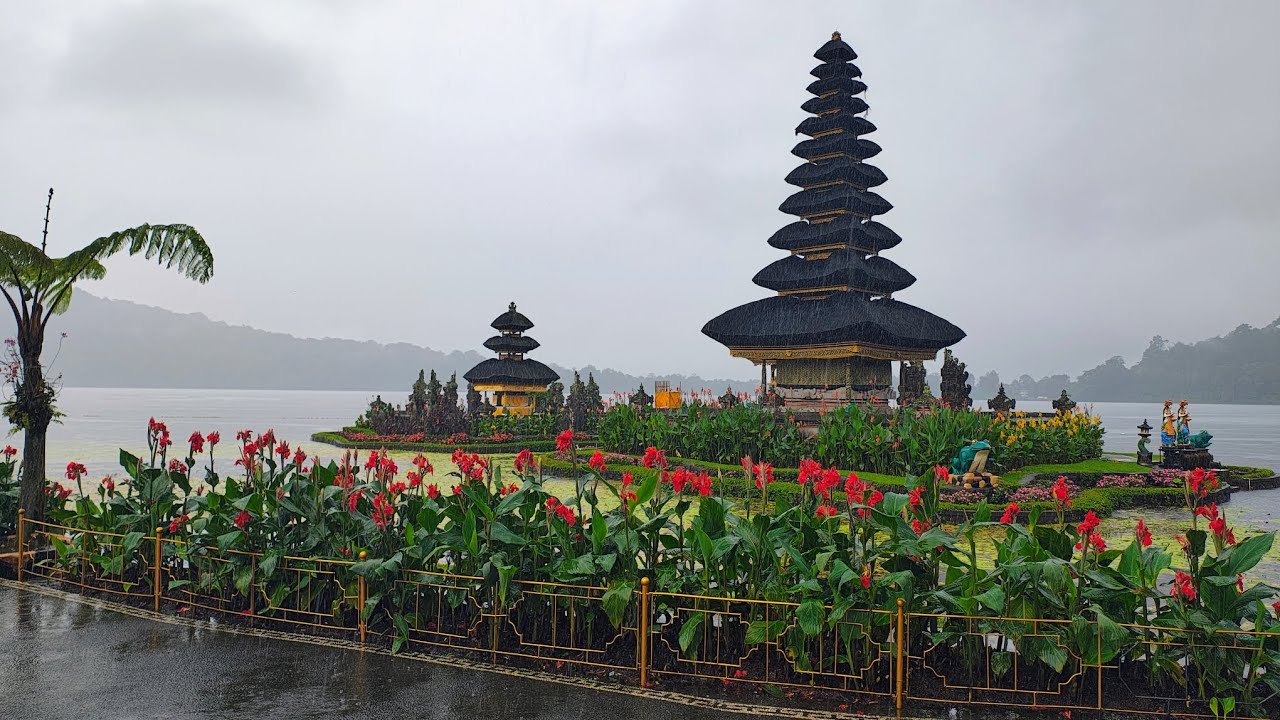 Bali Series Part 2 - (Ulun Danu Temple)