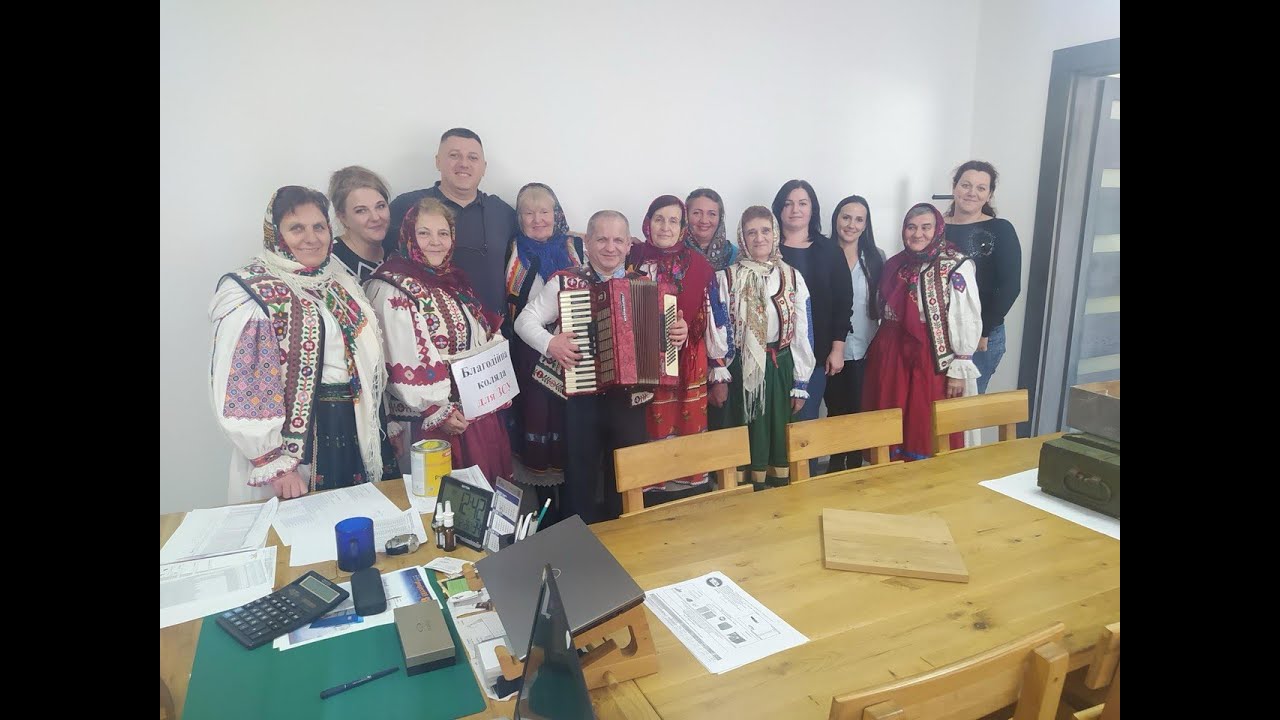 "Буштинські Газди" Новорічно-Різдвяні колядки та щедрівки.