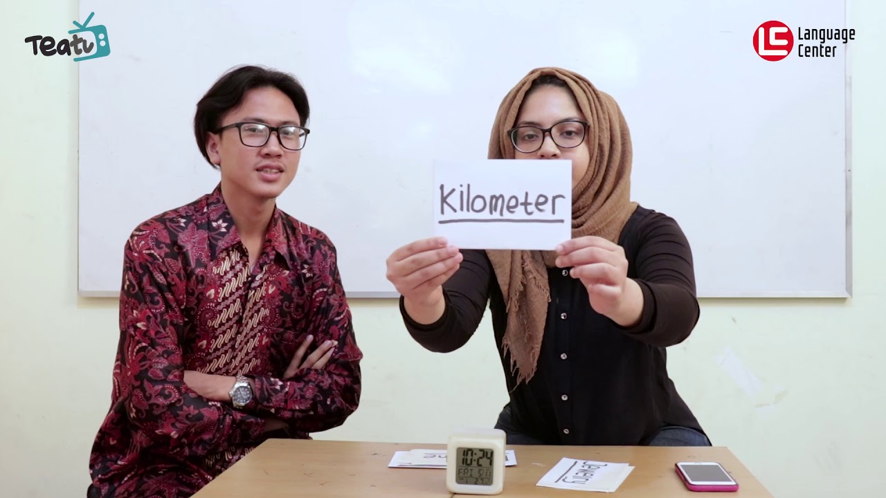 Common Mistake in English Pronunciation | TEATU with Mr Diaz feat Zulaikha - Kampung Inggris LC