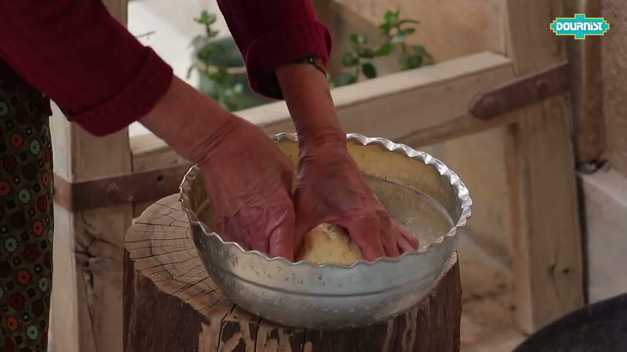 نان سوروک یا سیروگ، نان محلی مخصوص زرتشتیان یزد