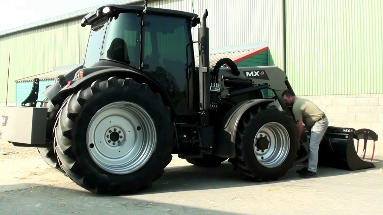 MX T412 esilaaduri ja MULTIMASS esiraskuste haakimine