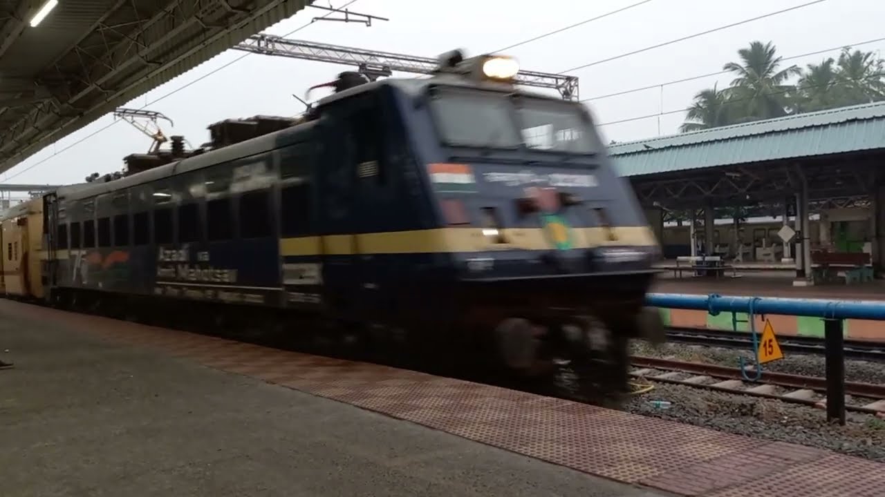 🚈22661 - Rameswaram Chennai Egmore Sethu Super Fast Express Arrive at Tambaram Railway Station 🚉