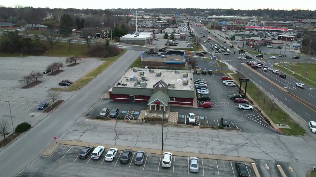 ABSOLUTE NNN RED LOBSTER WITH OVER 10 YEARS REMAINING ON BASE TERM OFF OF I-70 IN ST. LOUIS