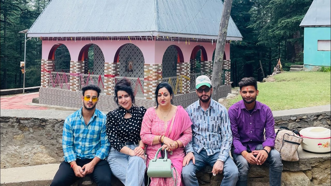 Trek to our Kuldevta Madir 🙏🏻Ganesh ji 🙏🏻Tesna bhaderwah🙏🏻