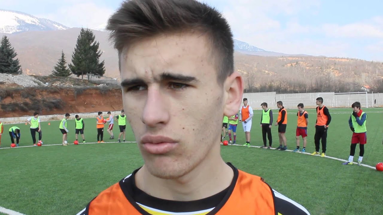 Fillon punën Shkolla e Futbollit 